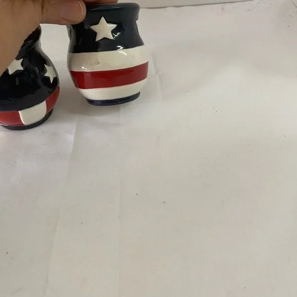 Patriotic Salt & Pepper Set (FH) - Picture 11 of 11
